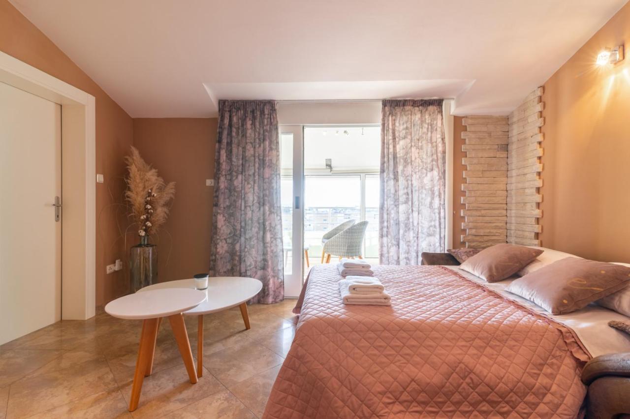 Deluxe Suite Bambi With Panoramic View Zadar Exterior photo